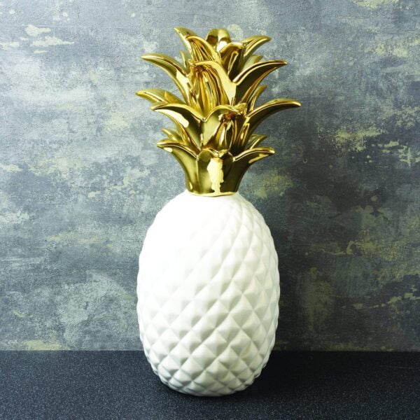 WOMENS SOCIETY Large pineapple ornament GOLD