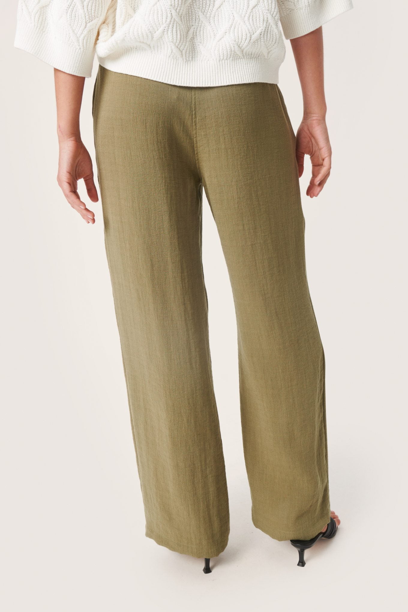 Khaki best sale pants green